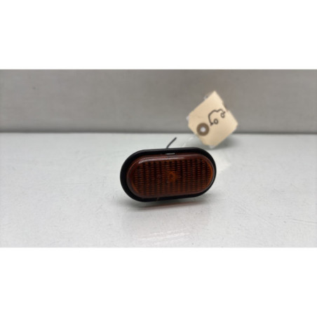 Repetiteur clignotant avant droit (Feux) RENAULT MEGANE 1 Photo n°1