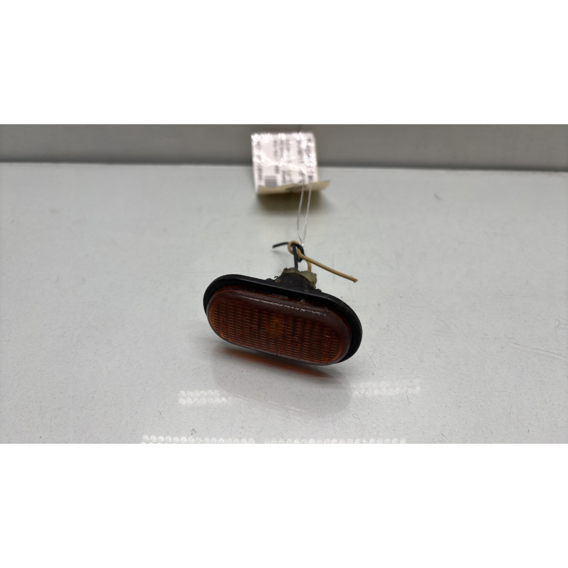 Repetiteur clignotant avant droit  (Feux) RENAULT MEGANE 1 Photo n°2