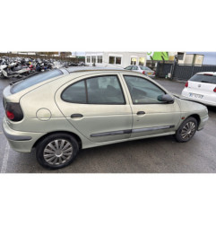 Repetiteur clignotant avant gauche (Feux) RENAULT MEGANE 1
