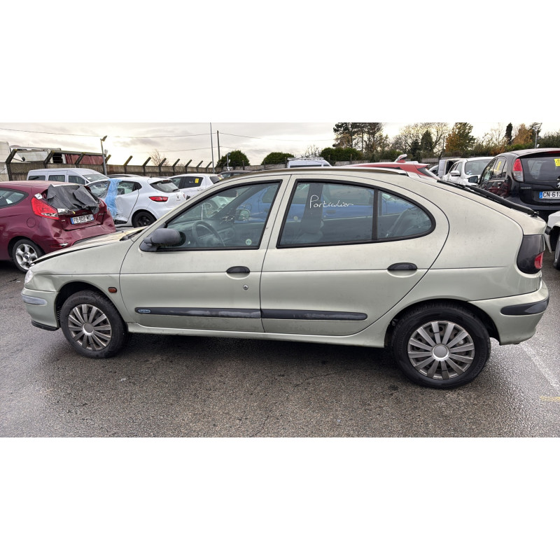 Retroviseur gauche RENAULT MEGANE 1 Photo n°20