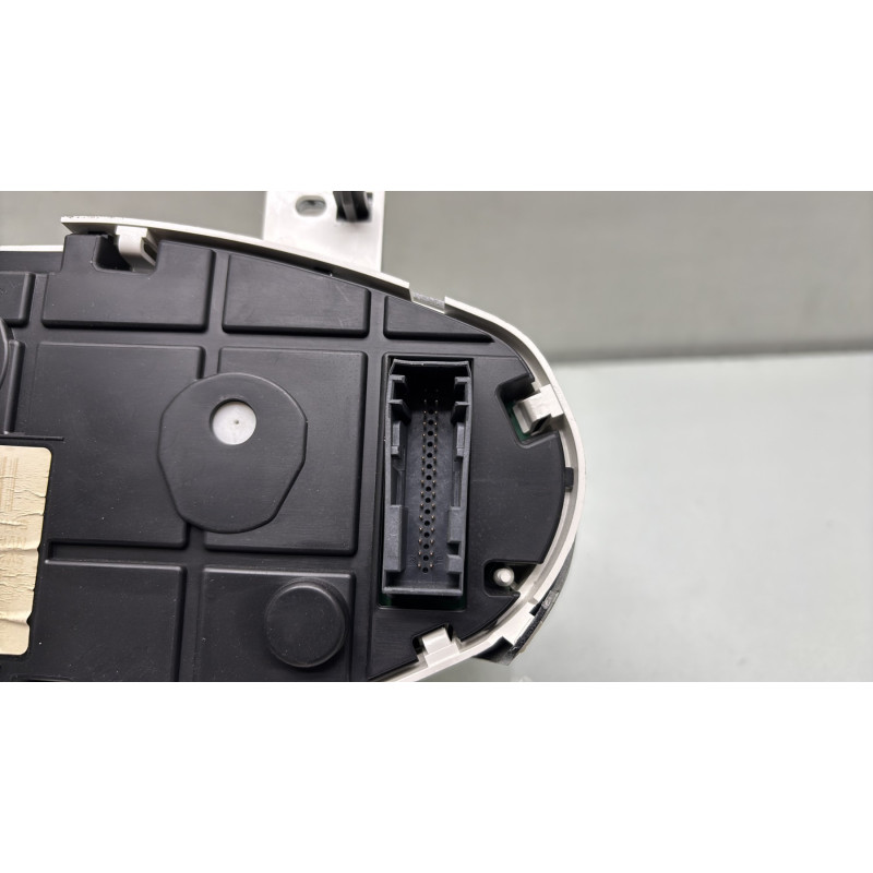 Compteur FORD FIESTA 6 Photo n°4