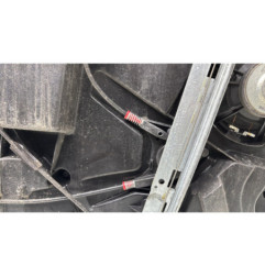 Leve vitre electrique avant gauche FORD FIESTA 6