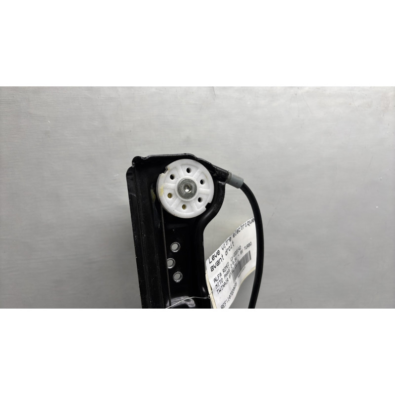 Leve vitre electrique avant droit ALFA ROMEO MITO Photo n°4