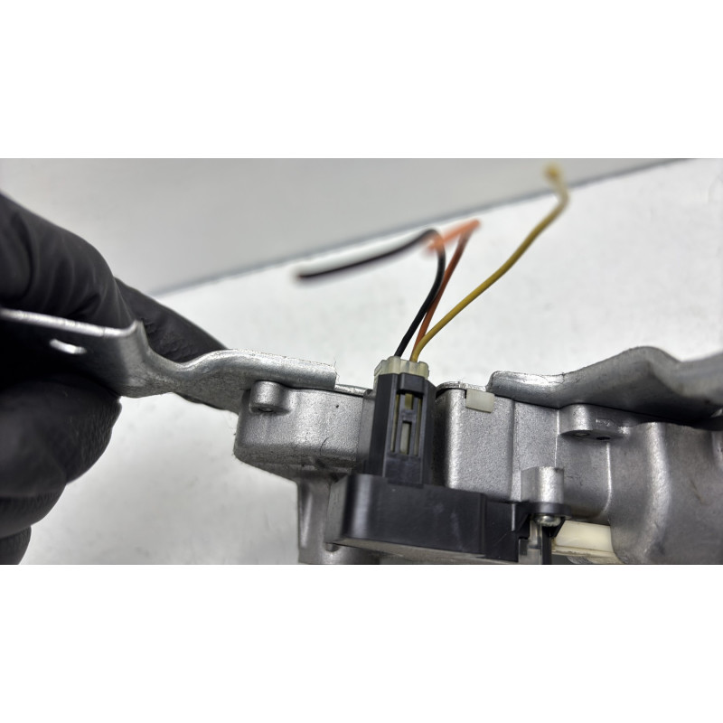 Moteur essuie glace arriere SUZUKI SWIFT 3 Photo n°4