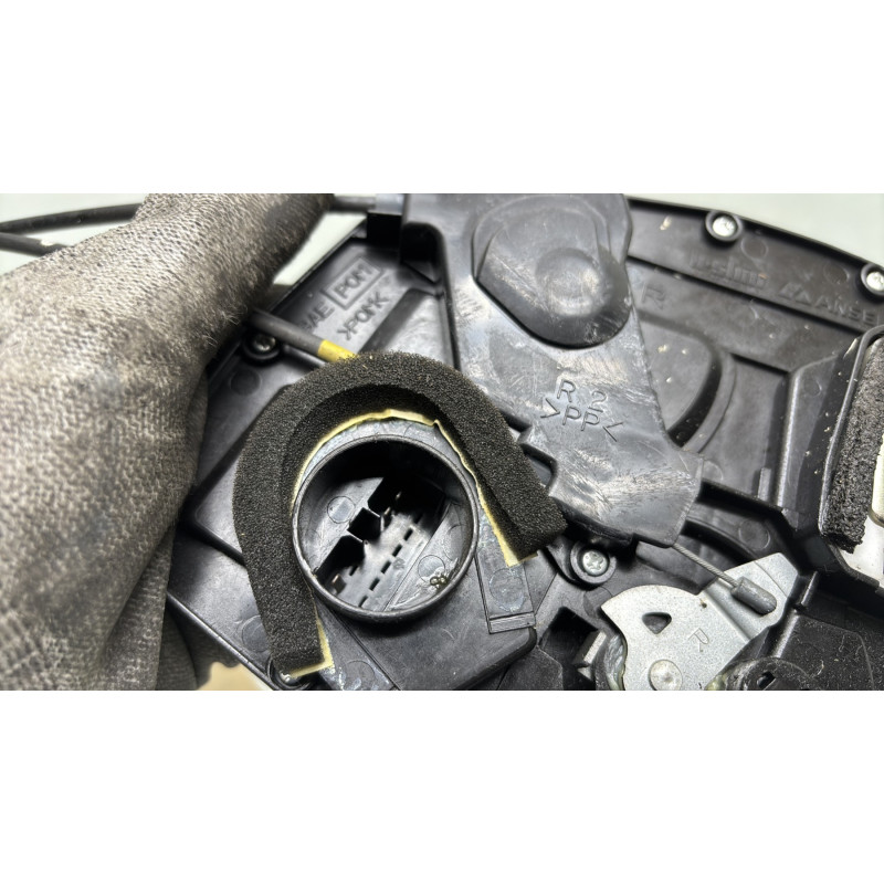 Serrure arriere droit SUZUKI SWIFT 3 Photo n°5
