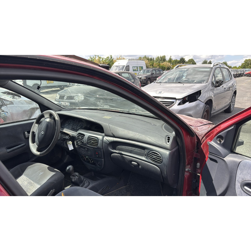 Feu arriere principal droit (feux) RENAULT MEGANE 1 Photo n°15