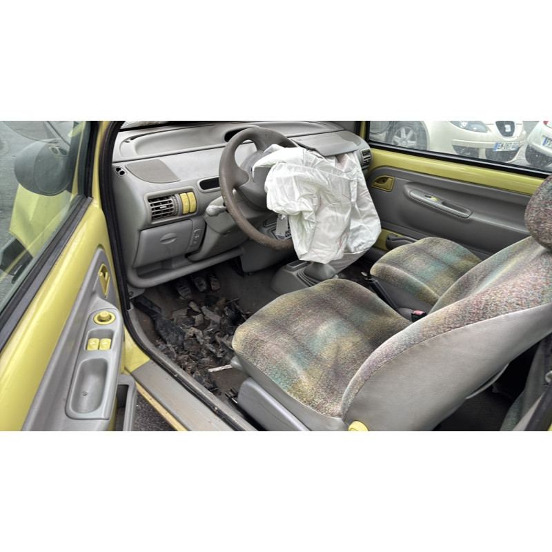 Pompe à carburant RENAULT TWINGO 1 Photo n°17
