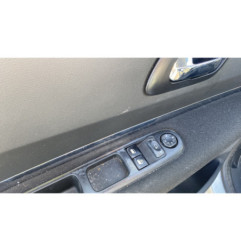 Charniere de capot PEUGEOT 5008 1
