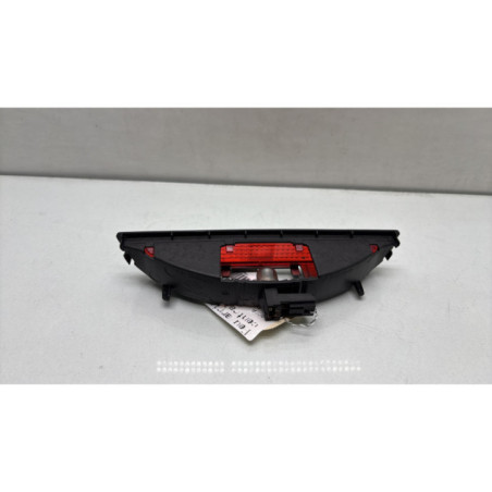 Feu arriere stop central DACIA SANDERO 2
