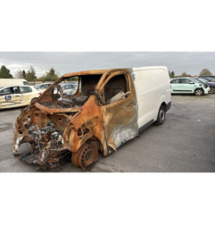 Pare boue arriere droit OPEL VIVARO 3