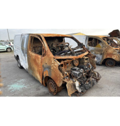 Pare boue arriere droit OPEL VIVARO 3