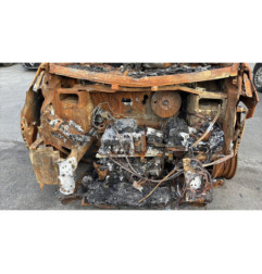 Pare boue arriere droit OPEL VIVARO 3