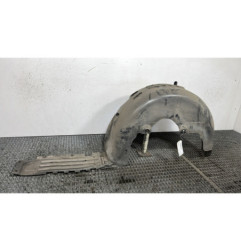 Pare boue arriere gauche OPEL VIVARO 3
