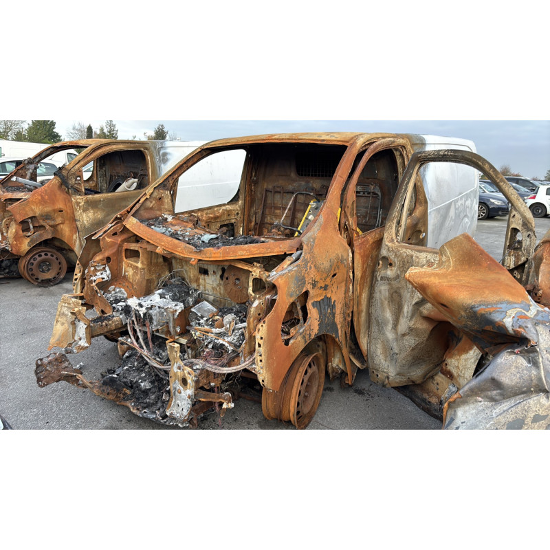 Eclairage de plaque TOYOTA PROACE 2 Photo n°6