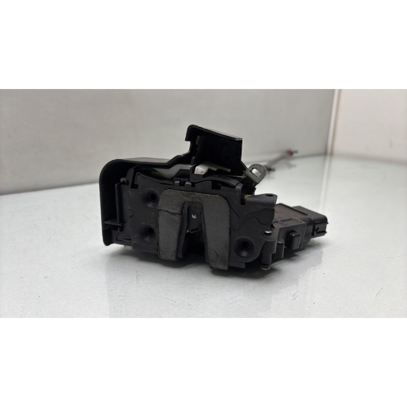 Serrure arriere droit FORD MONDEO 3 Photo n°1