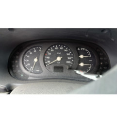 Vitre arriere droit RENAULT CLIO 2