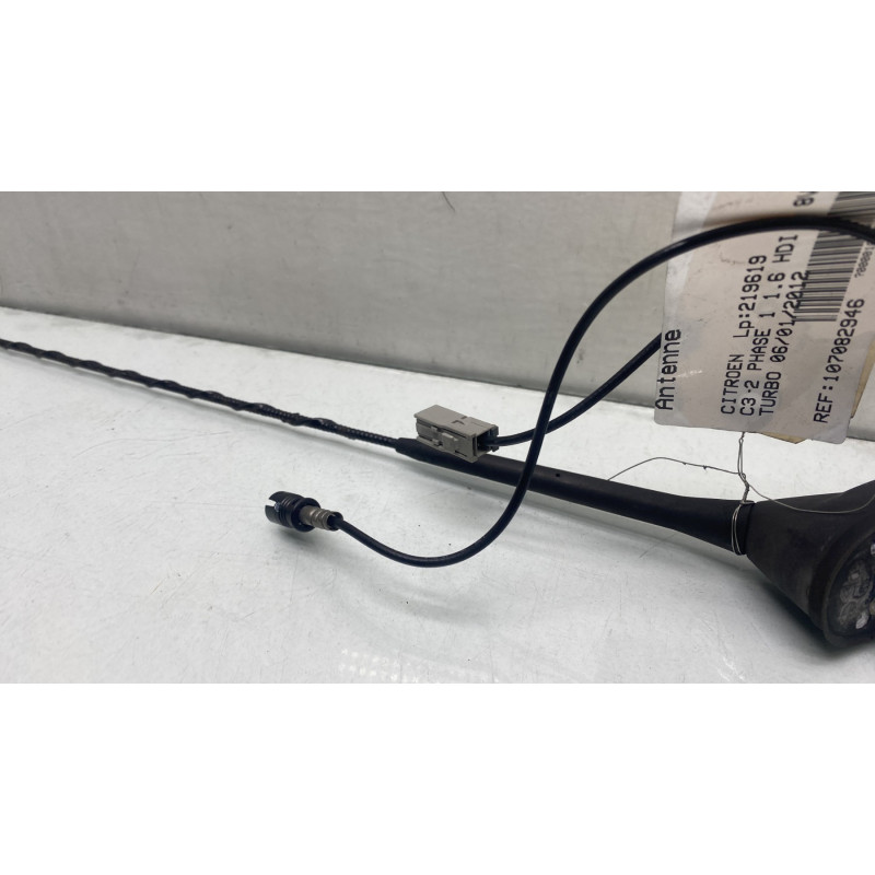 Antenne CITROEN C3 2 Photo n°4