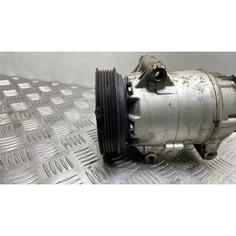 Compresseur clim RENAULT MEGANE 1 Photo n°2
