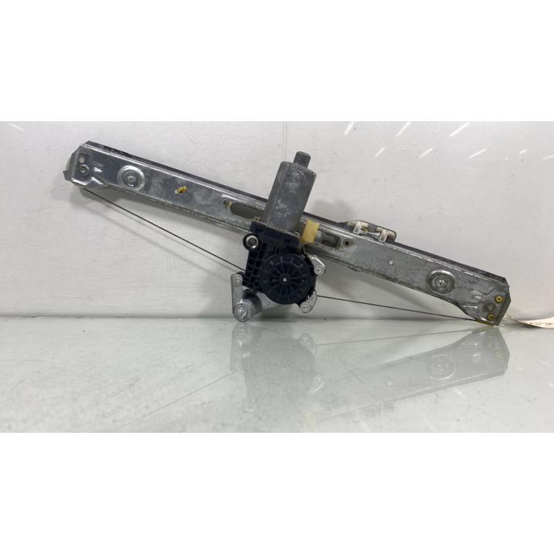 Leve vitre electrique arriere droit BMW SERIE 3 E46 Photo n°4