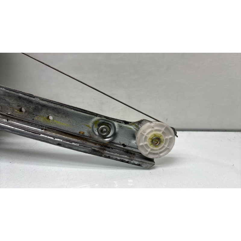 Leve vitre electrique arriere gauche BMW SERIE 3 E46 Photo n°4