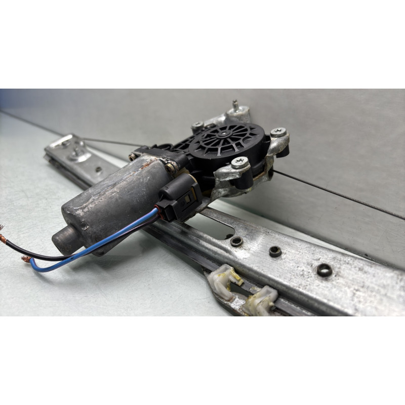 Leve vitre electrique arriere gauche BMW SERIE 3 E46 Photo n°6