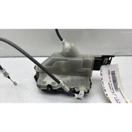Serrure arriere droit PEUGEOT 208 2