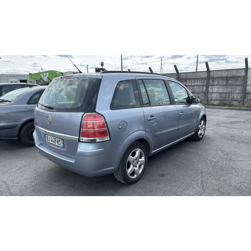 Feu arriere principal droit (feux) OPEL ZAFIRA B Photo n°6