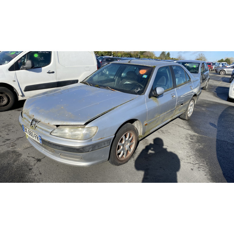 Porte avant gauche PEUGEOT 406 Photo n°9