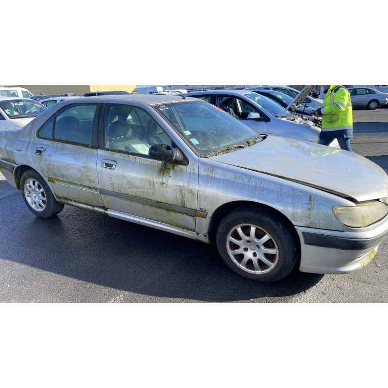 Porte avant gauche PEUGEOT 406 Photo n°15