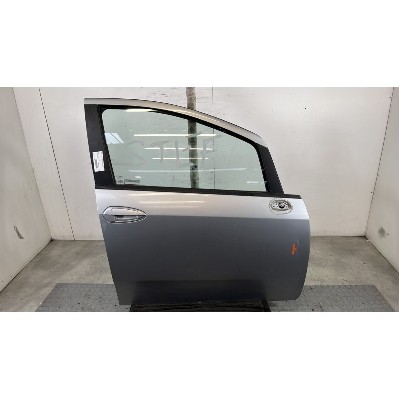 Porte avant droit FIAT PUNTO EVO 3 Photo n°1
