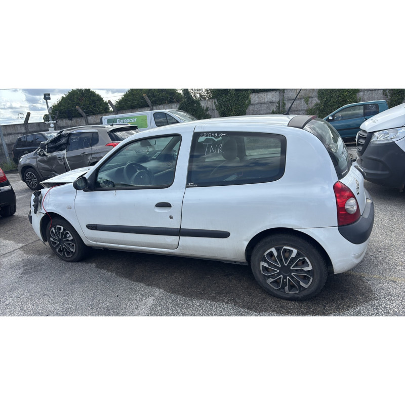 Vitre avant droit RENAULT CLIO 2 Photo n°10