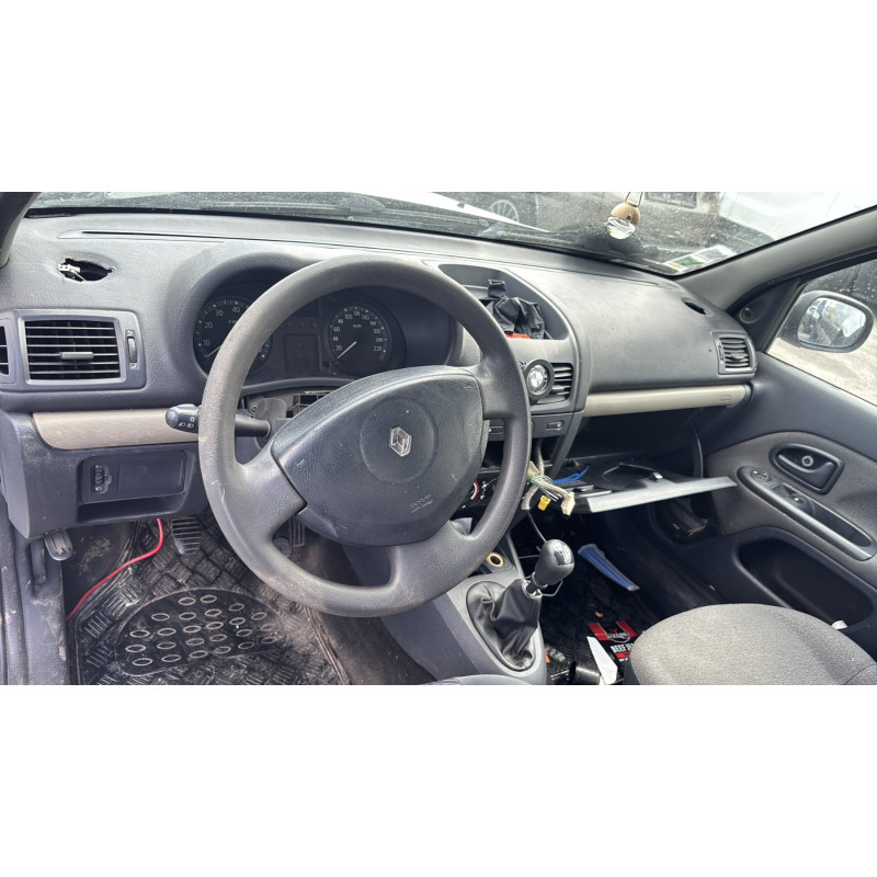 Vitre avant droit RENAULT CLIO 2 Photo n°16