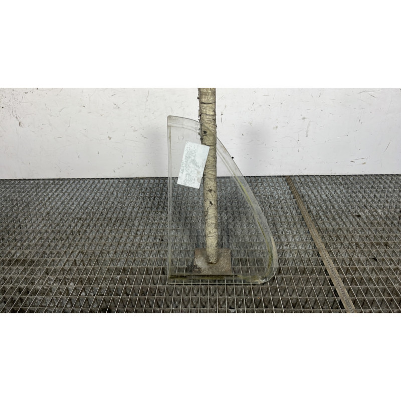 Custode arriere droit (porte) RENAULT CLIO 1 Photo n°4