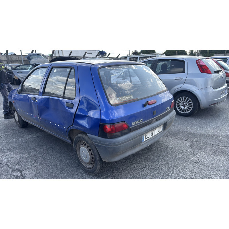 Vitre arriere gauche RENAULT CLIO 1 Photo n°8