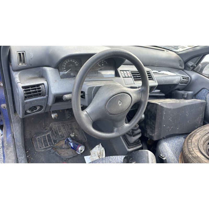 Vitre arriere gauche RENAULT CLIO 1 Photo n°17