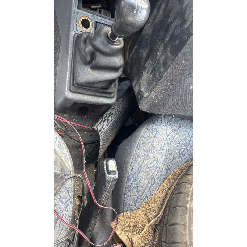 Vitre arriere gauche RENAULT CLIO 1 Photo n°19