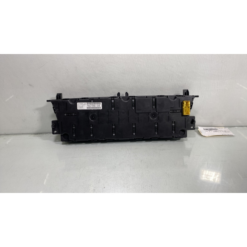 Compteur CITROEN C4 GRAND PICASSO 1 Photo n°2