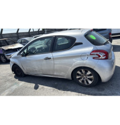 Serrure avant gauche PEUGEOT 208 1