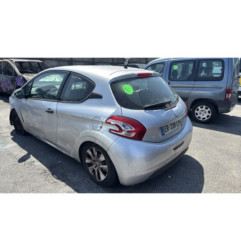 Cremaillere assistee PEUGEOT 208 1