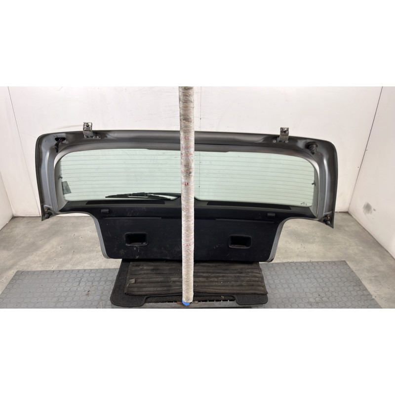 Malle/Hayon arriere VOLKSWAGEN GOLF 4 Photo n°11