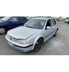Malle/Hayon arriere VOLKSWAGEN GOLF 4