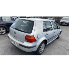 Malle/Hayon arriere VOLKSWAGEN GOLF 4