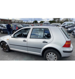 Malle/Hayon arriere VOLKSWAGEN GOLF 4