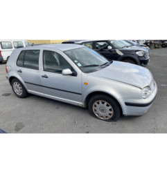 Malle/Hayon arriere VOLKSWAGEN GOLF 4