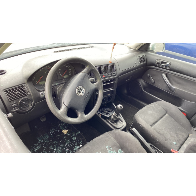 Malle/Hayon arriere VOLKSWAGEN GOLF 4 Photo n°20