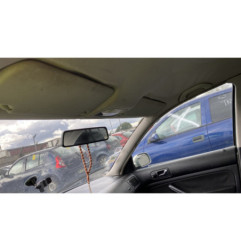 Attache ceinture avant gauche VOLKSWAGEN GOLF 4