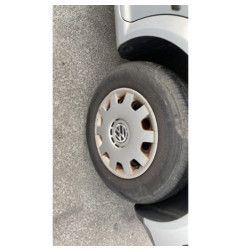 Attache ceinture avant gauche VOLKSWAGEN GOLF 4