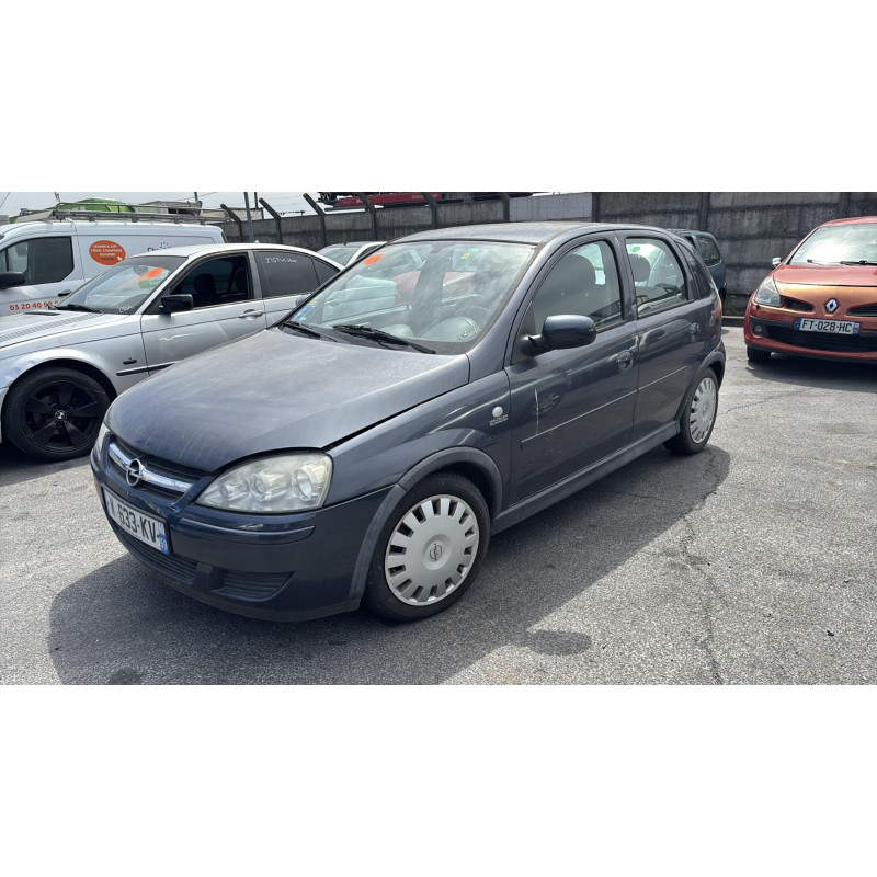 Vitre avant droit OPEL CORSA C Photo n°5