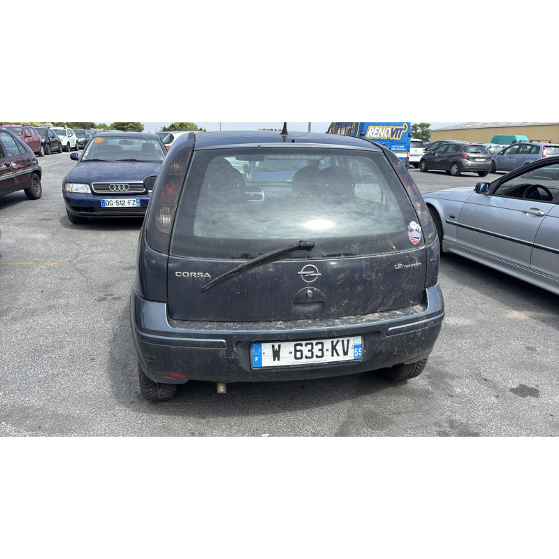 Vitre avant droit OPEL CORSA C Photo n°9