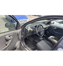 Vitre avant droit OPEL CORSA C